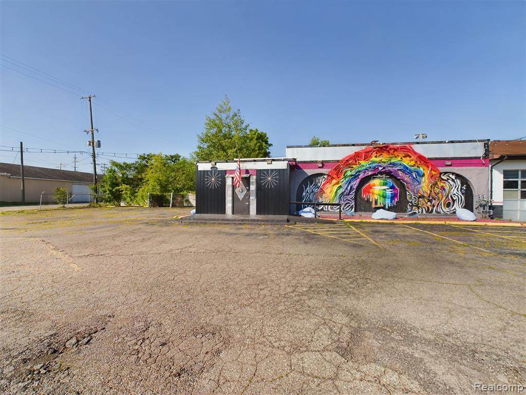 1714 Saginaw - Photo 1