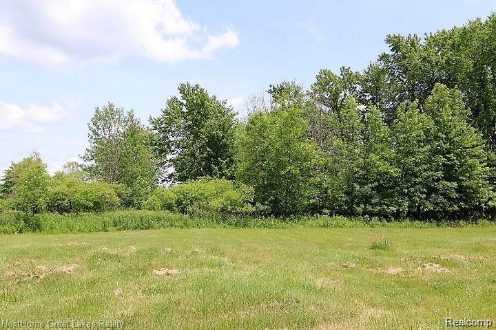 77 Westwood - Photo 1