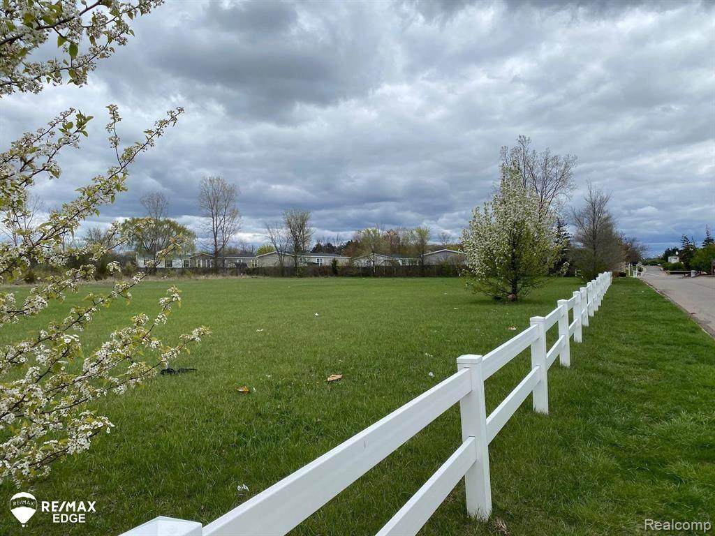 VACANT Green Briar Boulevard - Photo 1
