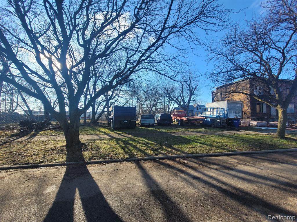 5173 Wabash - Photo 1