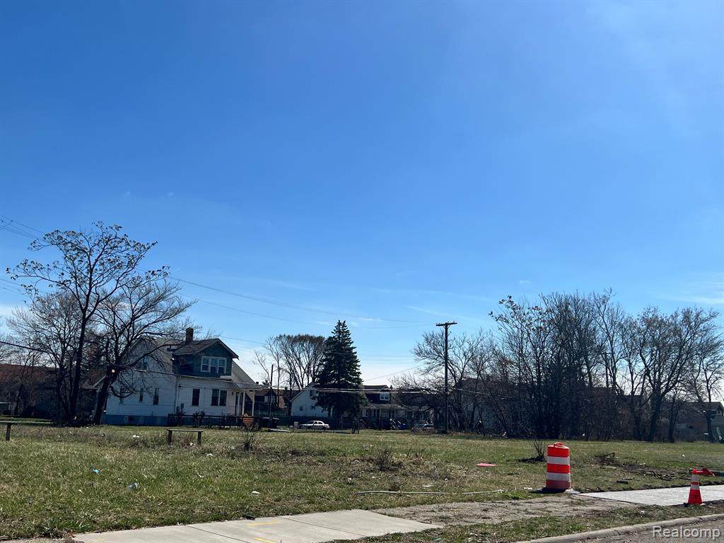 5224 Linwood - Photo 1