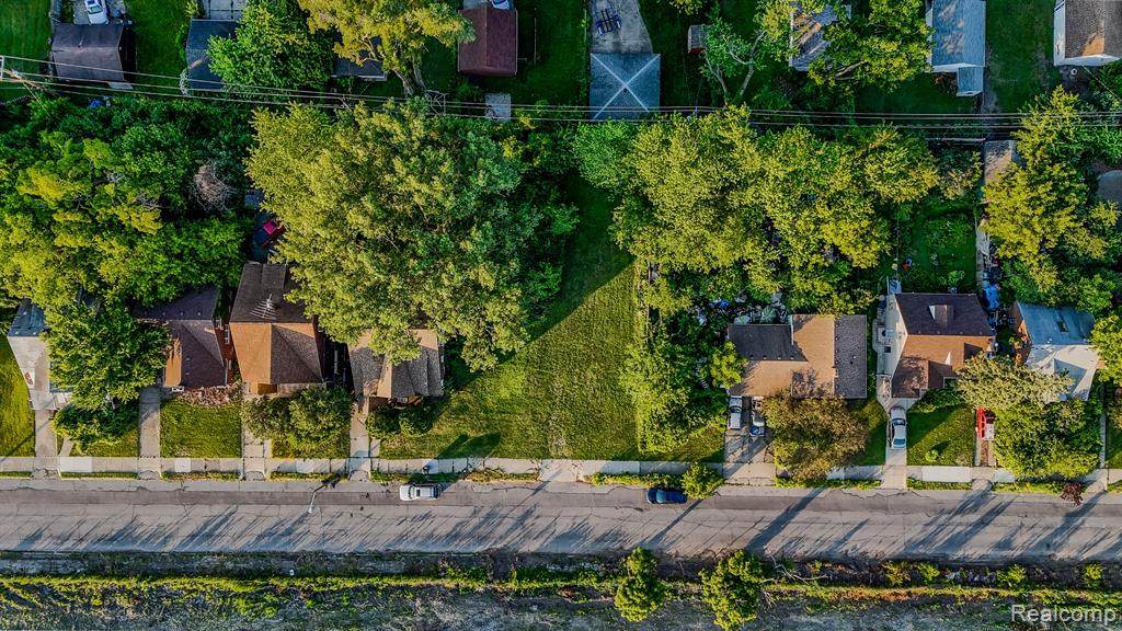 264 Lenox - Photo 1