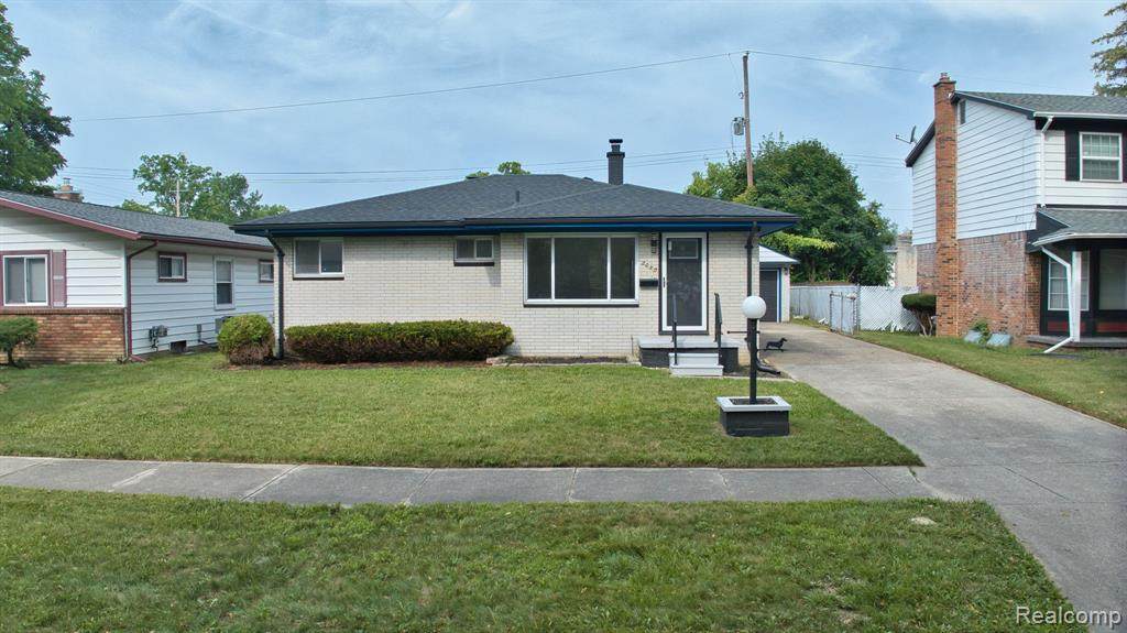 2050 Whittlesey - Photo 1