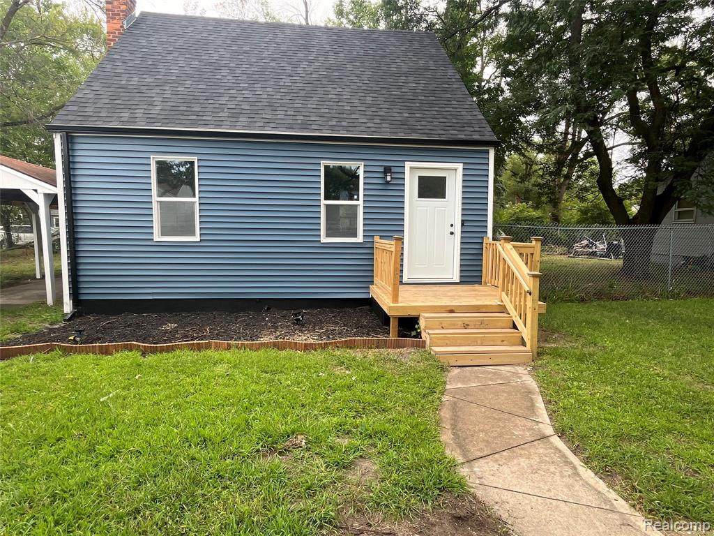 19338 Fenmore - Photo 1