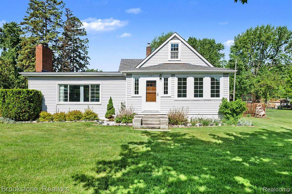 37815 Pineridge - Photo 1