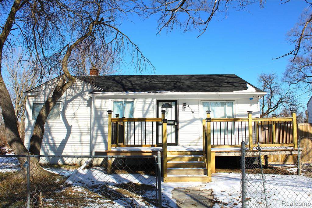 4539 Trumbull - Photo 1