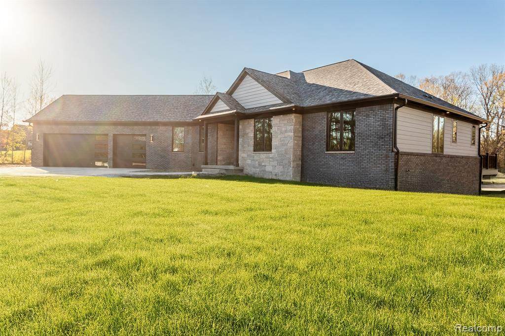 16665 Kings Fairway - Photo 1