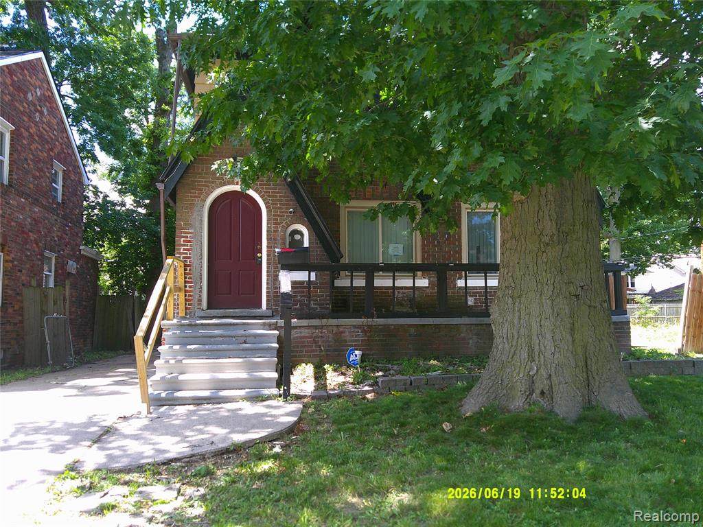 4327 Courville - Photo 1