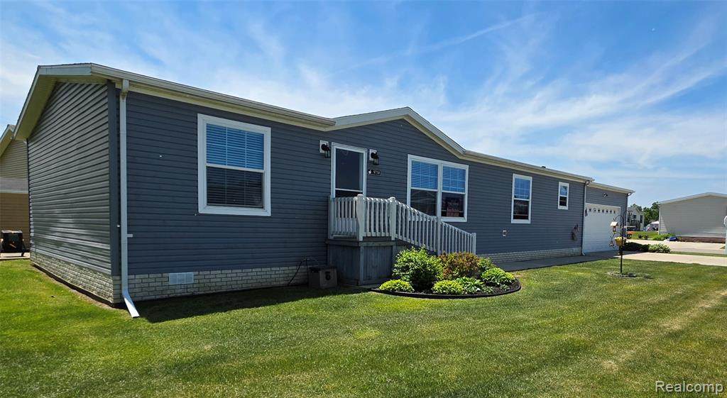 9758 Home - Photo 1