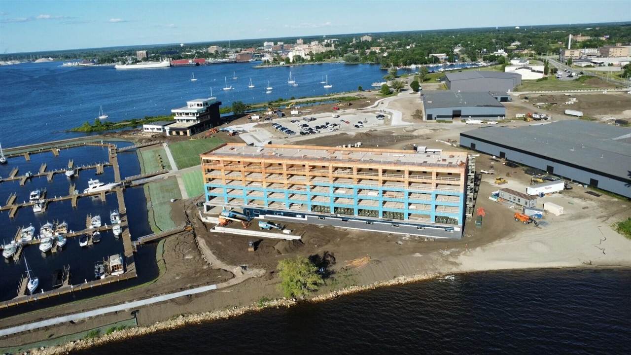 901 Adelaide - Photo 1