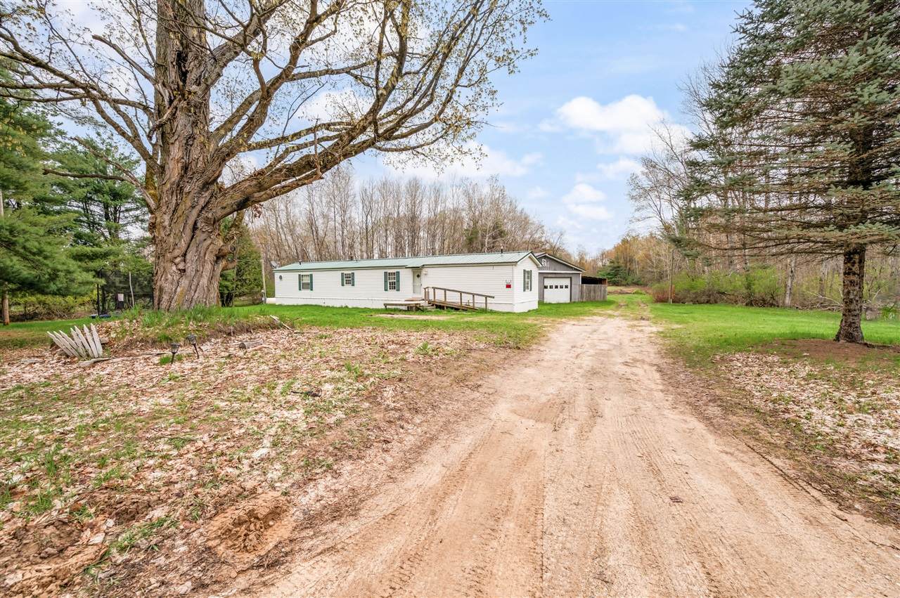 22132 15th Ave - Photo 1