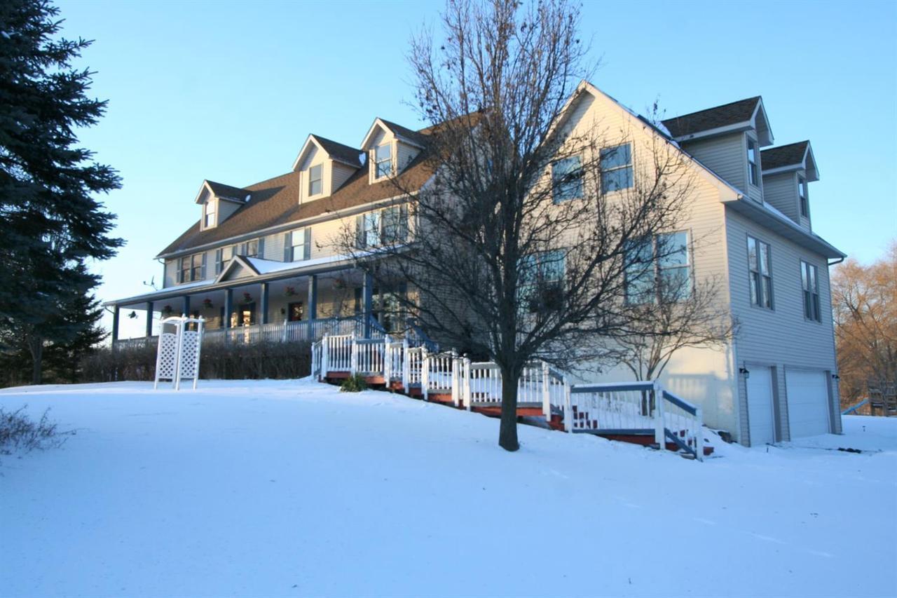 6240 Territorial Rd - Photo 1