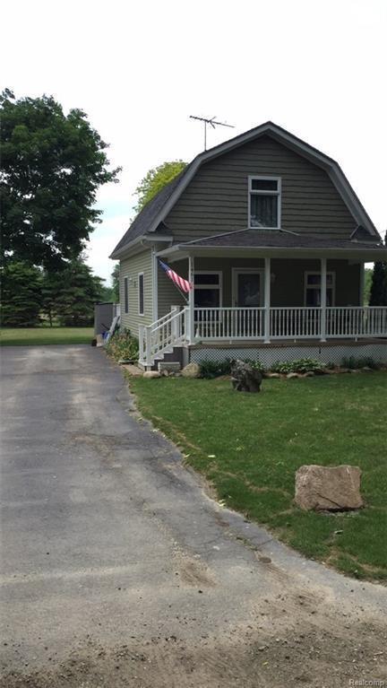 1461 Elm St - Photo 1