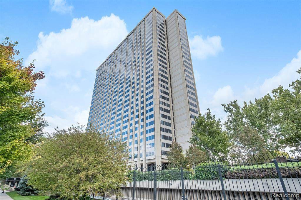 1300 Lafayette St - Photo 1