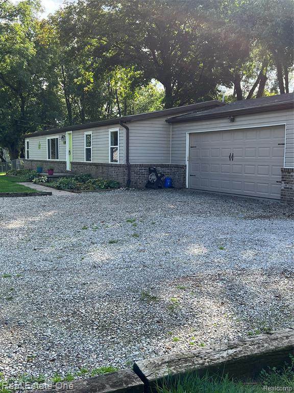 8122 Grenada Dr - Photo 1