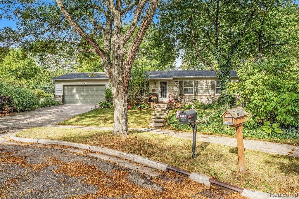 2130 Foss St - Photo 1