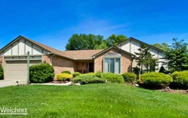 457 Lake Forest - Photo 1