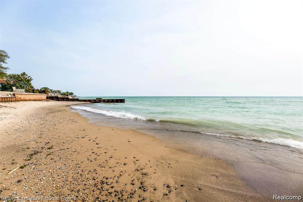 00 Lakeshore - Photo 1