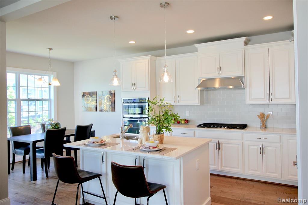 42925 Cardinal Way - Photo 1