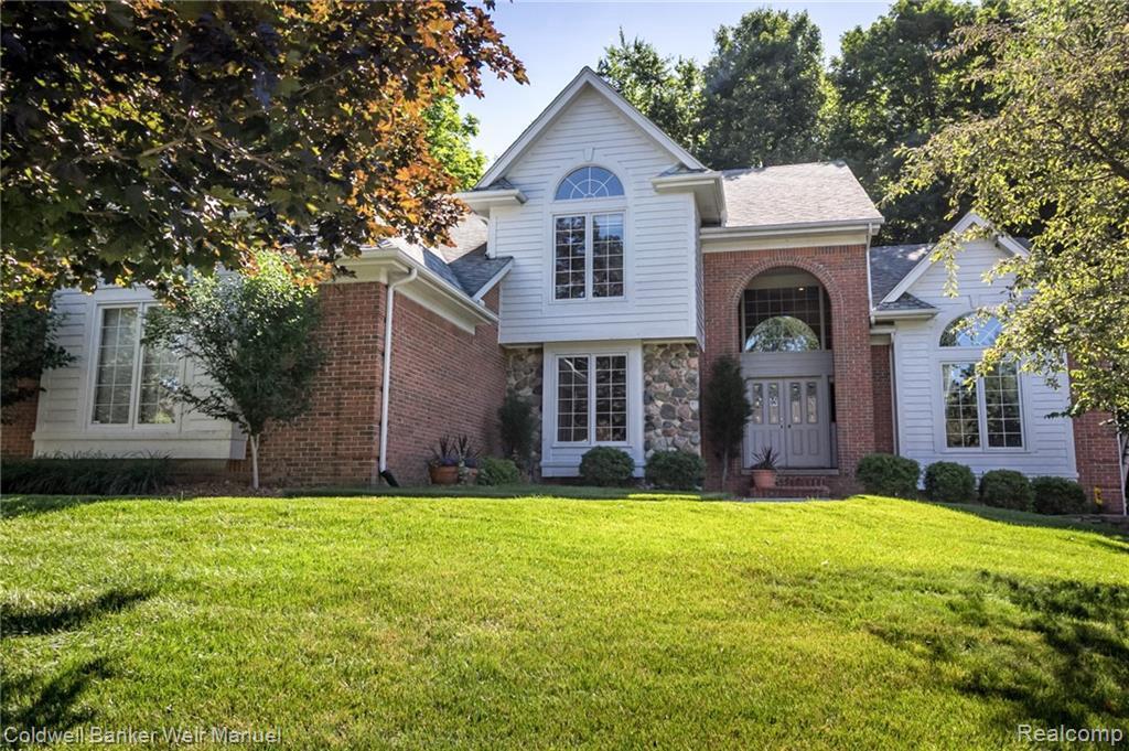 27190 Pembridge Ln - Photo 1