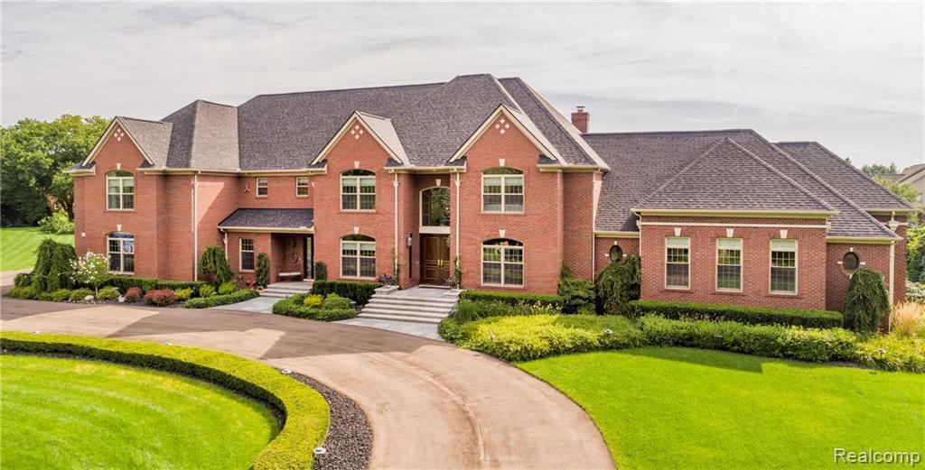 13050 Rolston Dr - Photo 1