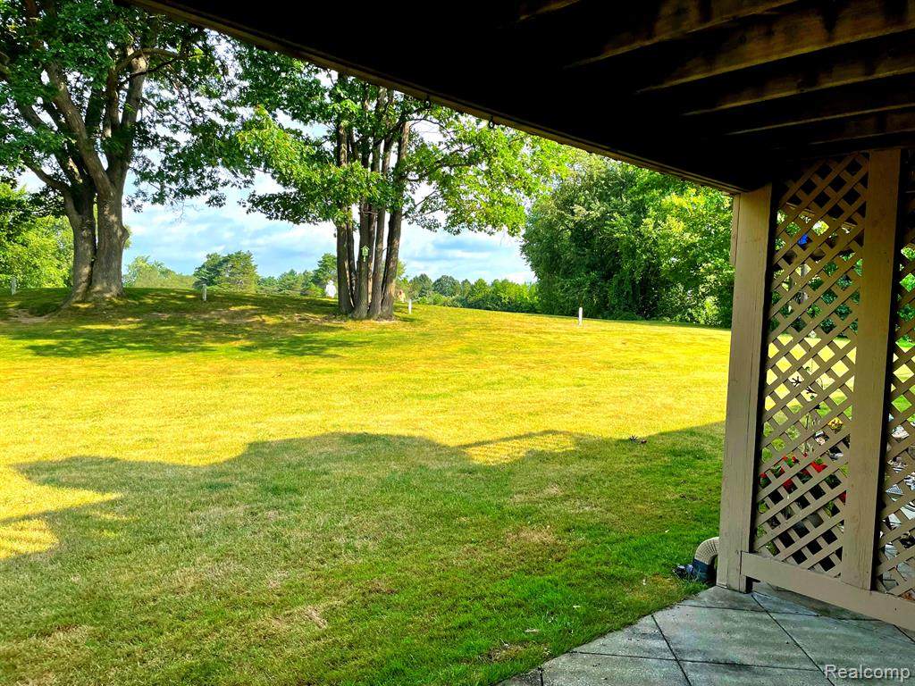 3542 Wedgewood - Photo 1