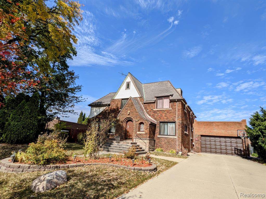 8035 Potomac - Photo 1