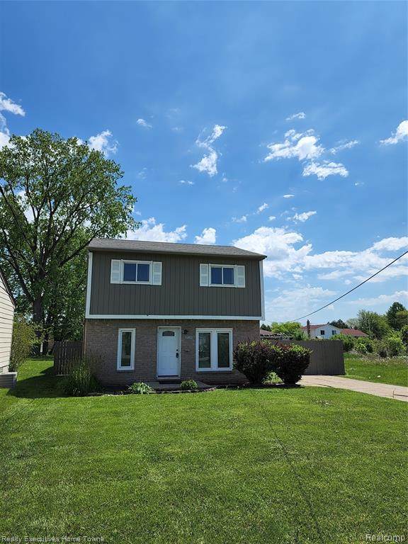 37124 Carpathia Blvd - Photo 1