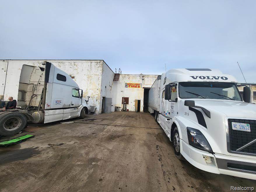 15800 Tireman - Photo 1