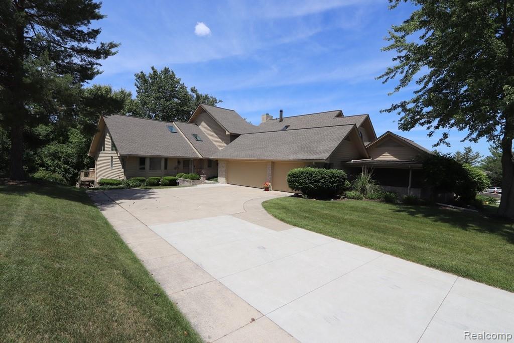 8066 Pepperwood Dr - Photo 1