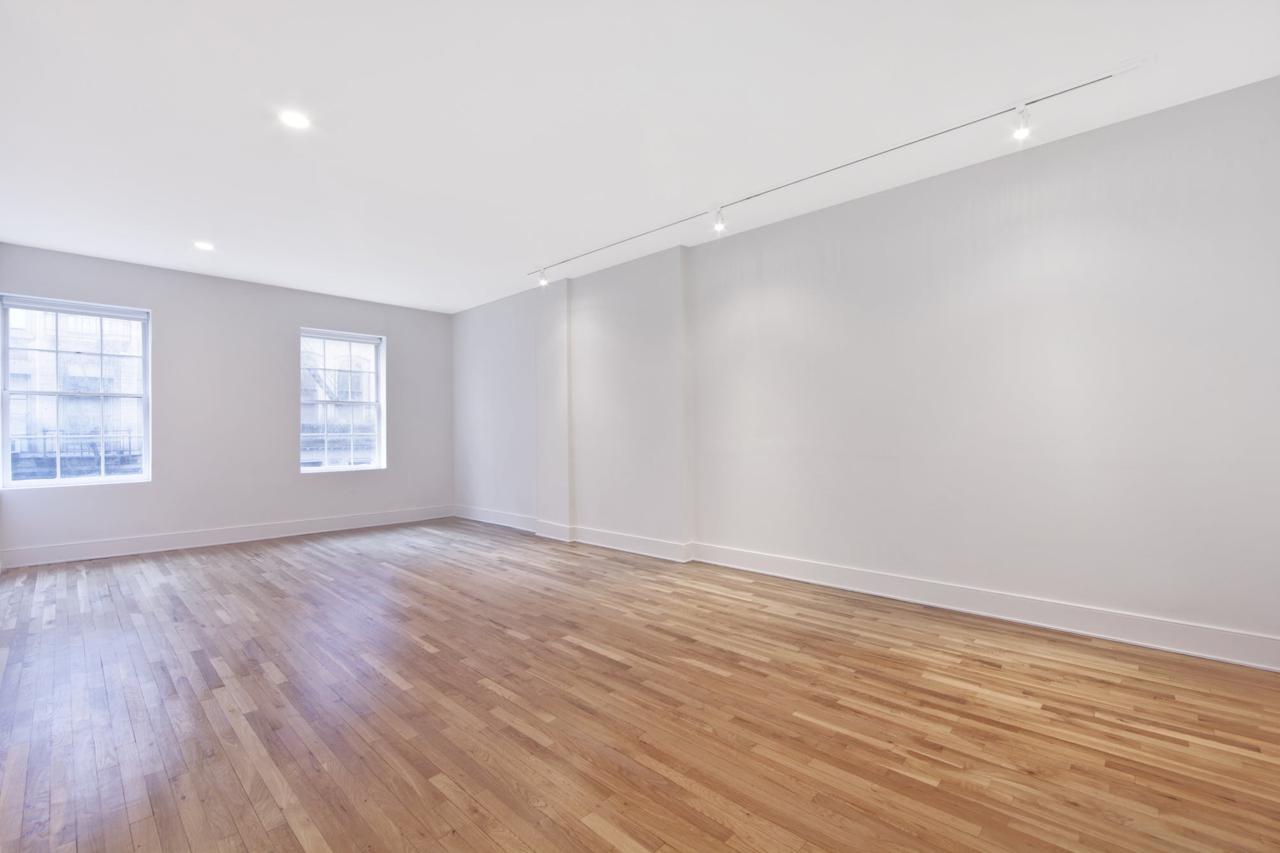 74 Franklin St - Photo 1