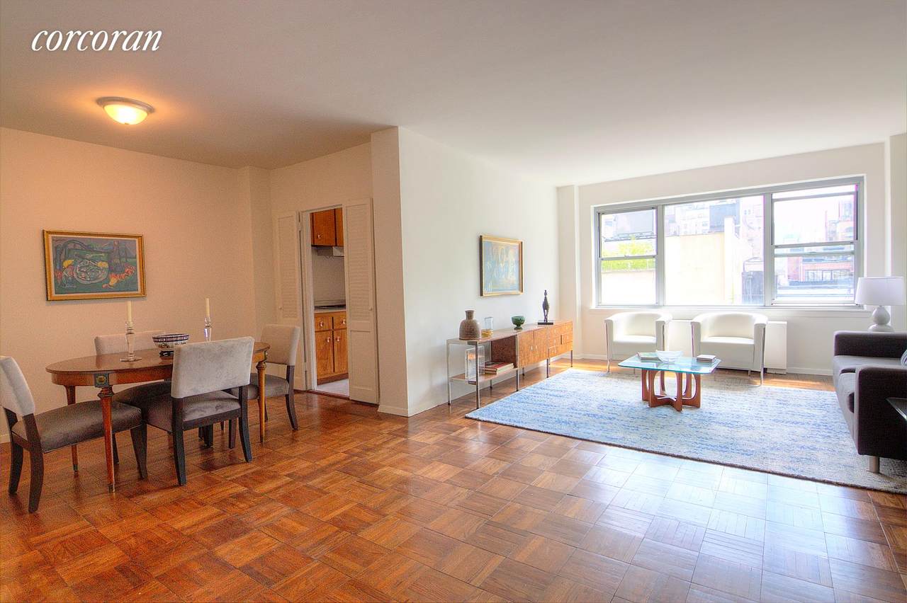 8 83RD St - Photo 1