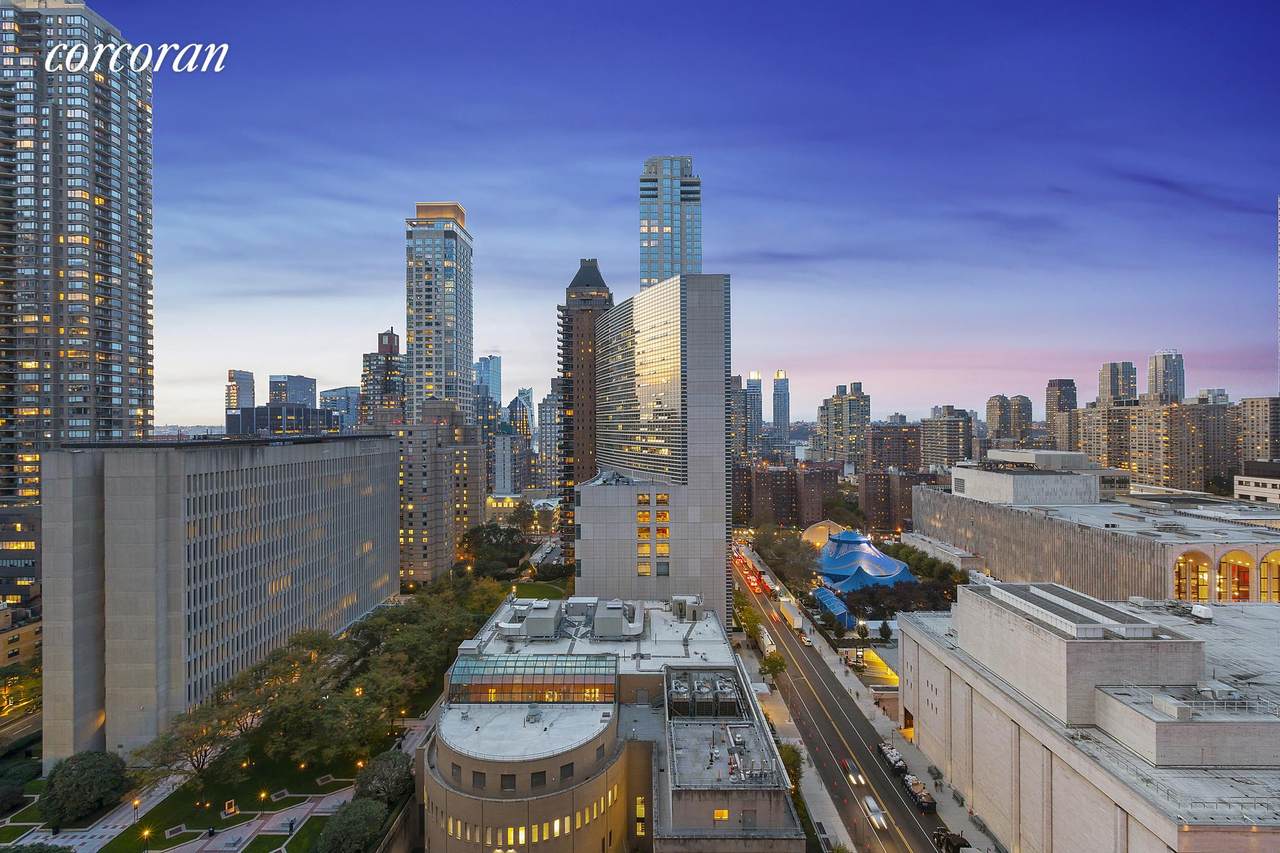 44 62nd St - Photo 1