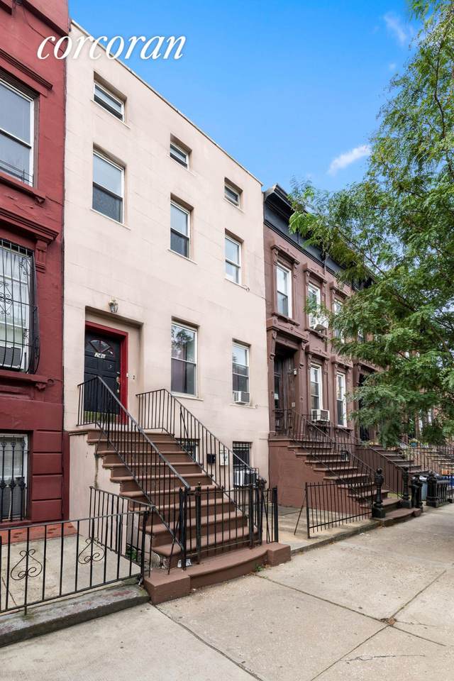 246 Monroe St - Photo 1