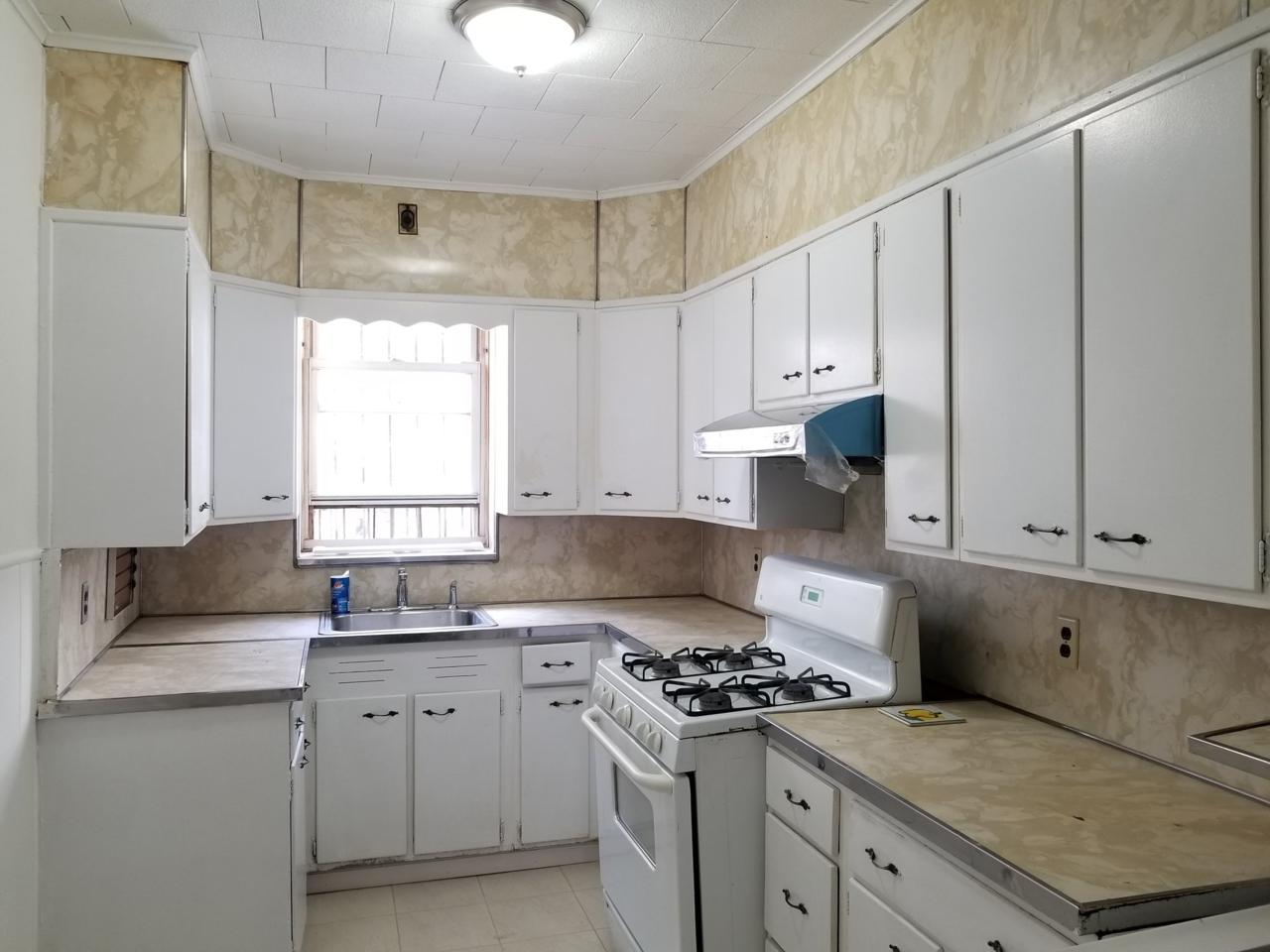 8322 5TH Ave - Photo 1