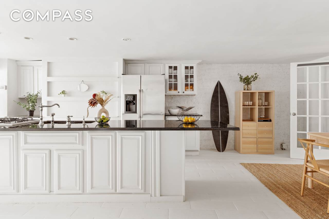 398 Wythe Avenue - Photo 1