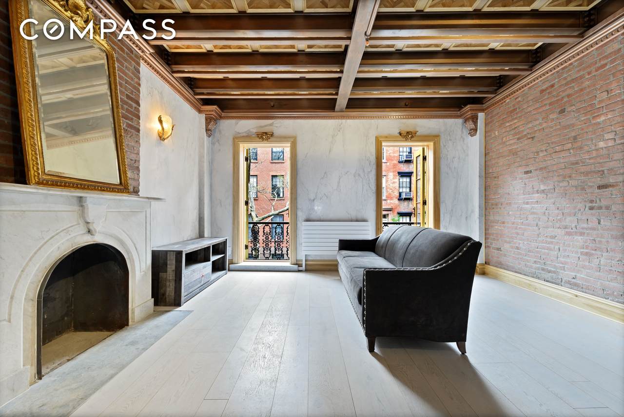 35 Perry Street - Photo 1