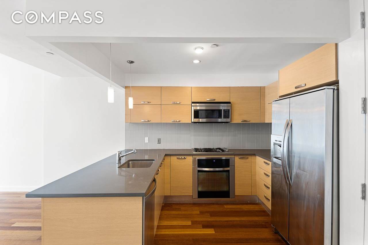 181 Clermont Avenue - Photo 1
