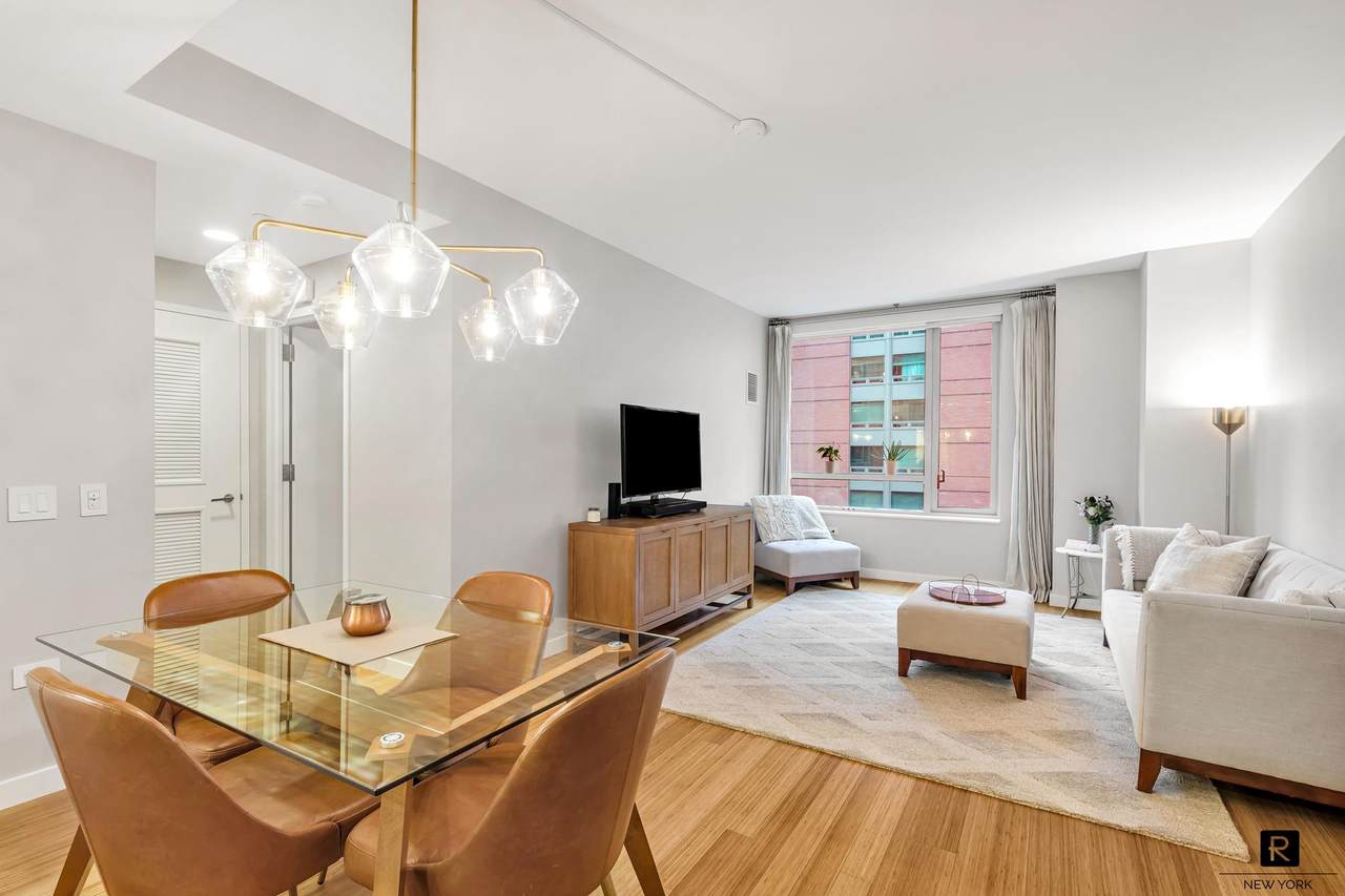 2 River Terrace - Photo 1