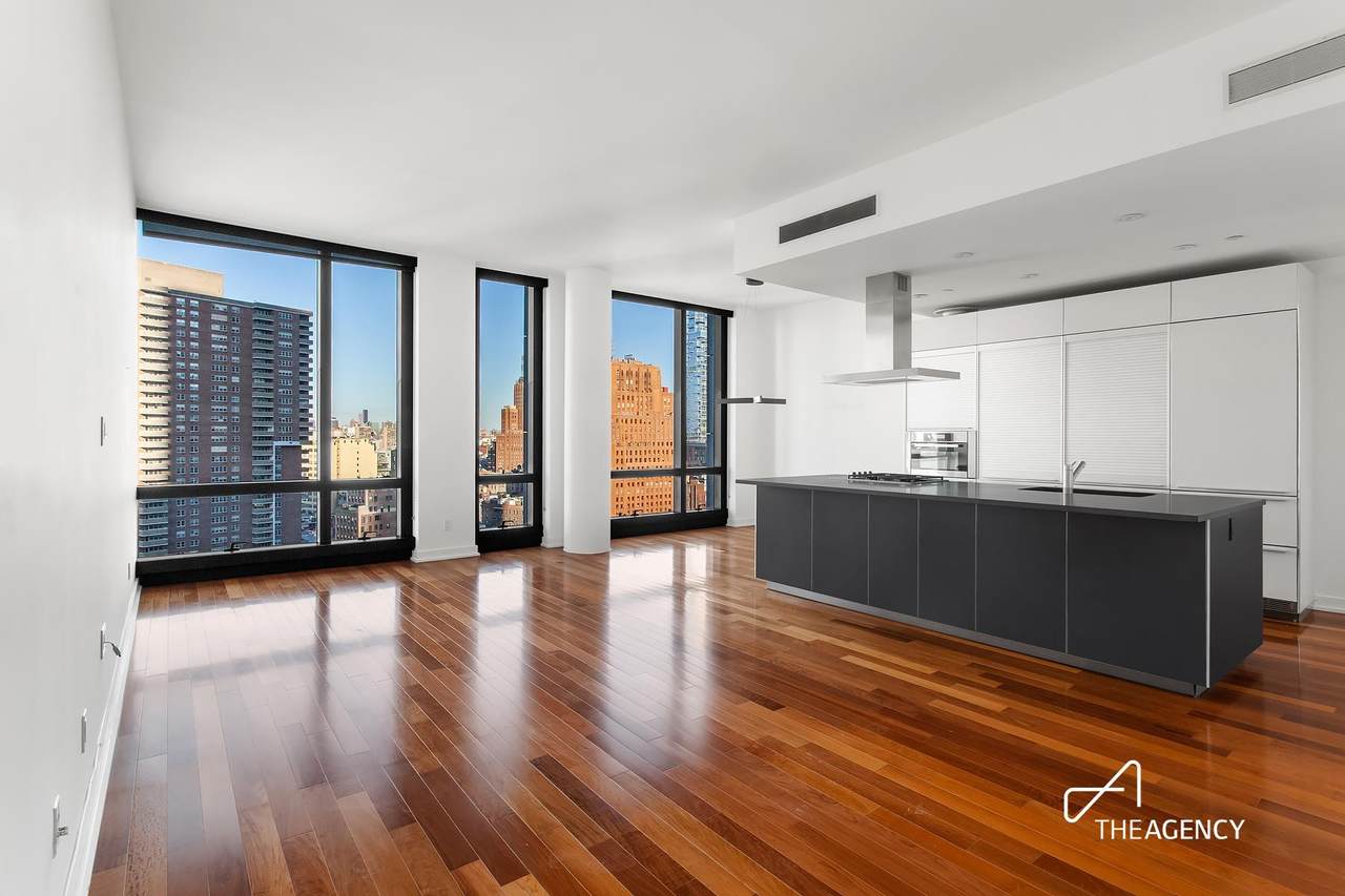 101 Warren Street - Photo 1