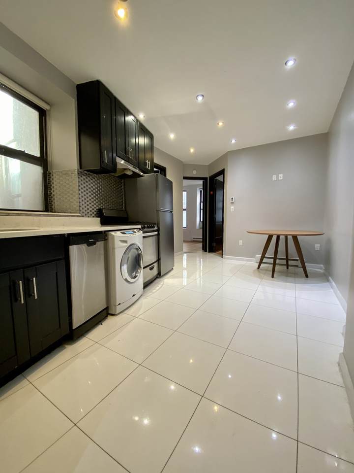 312 114th Street - Photo 1