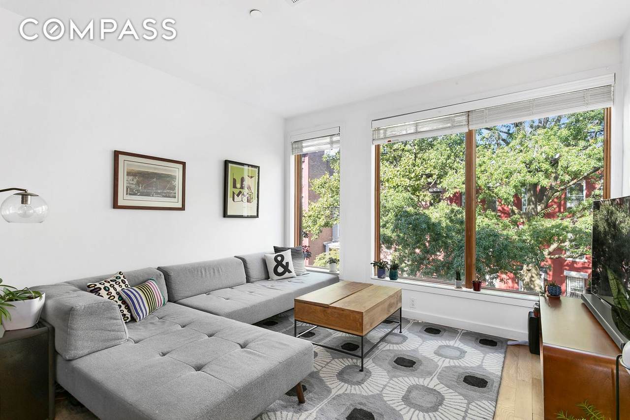 186 8th Street - Photo 1
