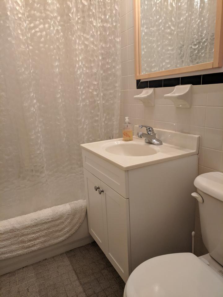 231 148th St - Photo 1