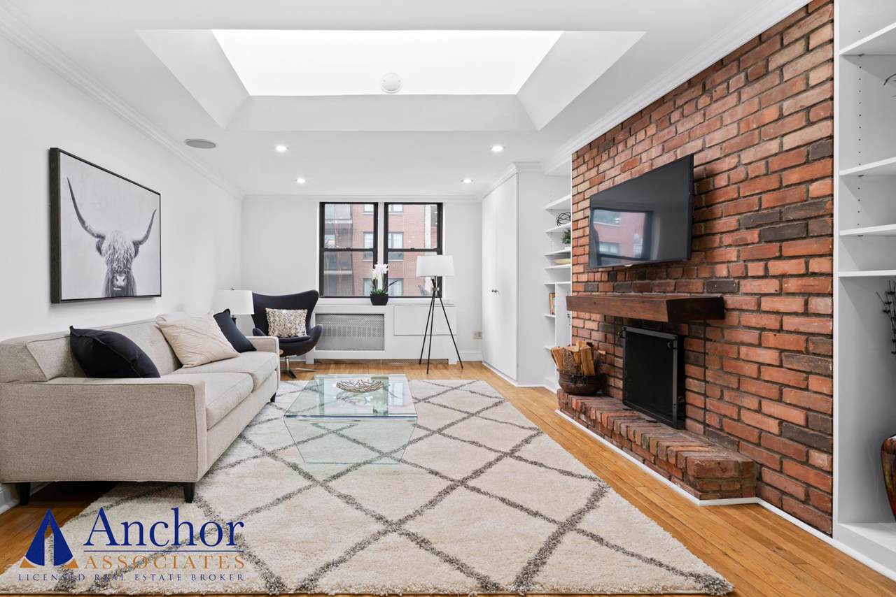 250 15th St - Photo 1