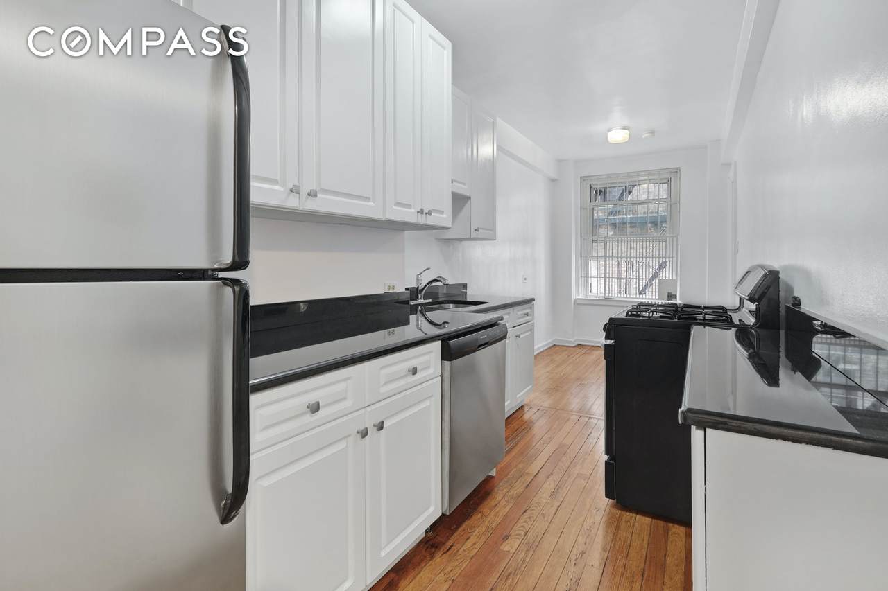 410 Central Park - Photo 1