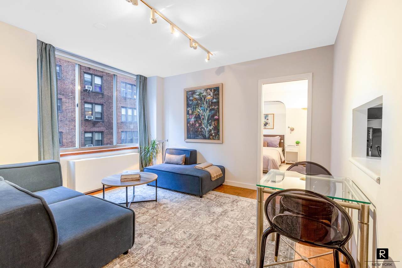 420 58th Street - Photo 1