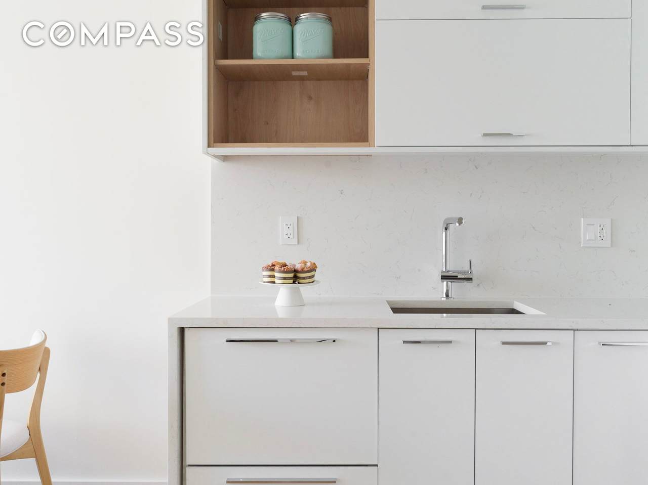 473 Bainbridge Street - Photo 1