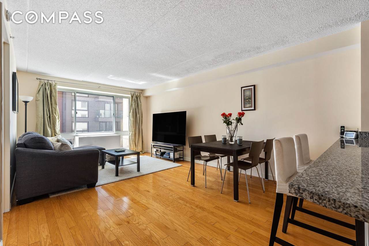 555 23rd Street - Photo 1