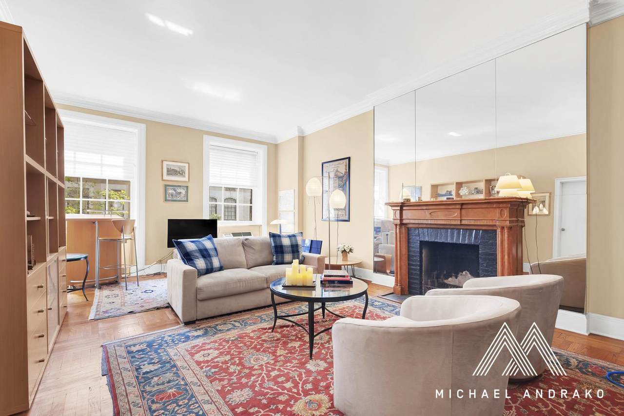 25 69th Street - Photo 1