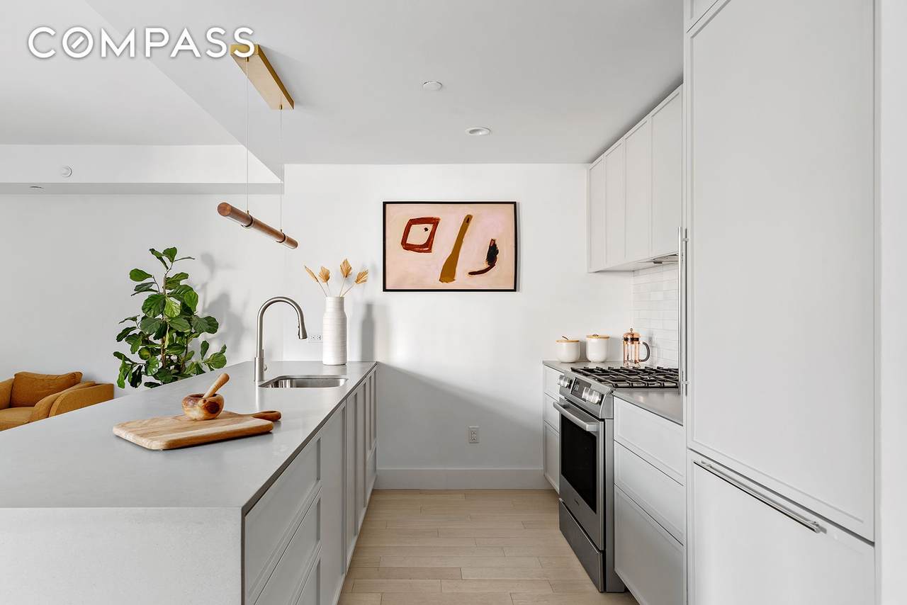 111 Montgomery Street - Photo 1